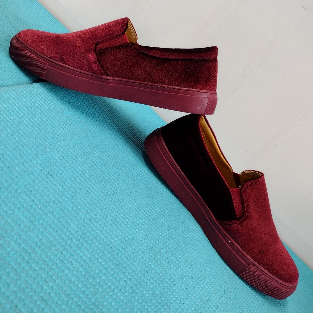 Henry Ferrera Tamar Womens Slip On Velvet Burgundy Loafers Shoes Size 36